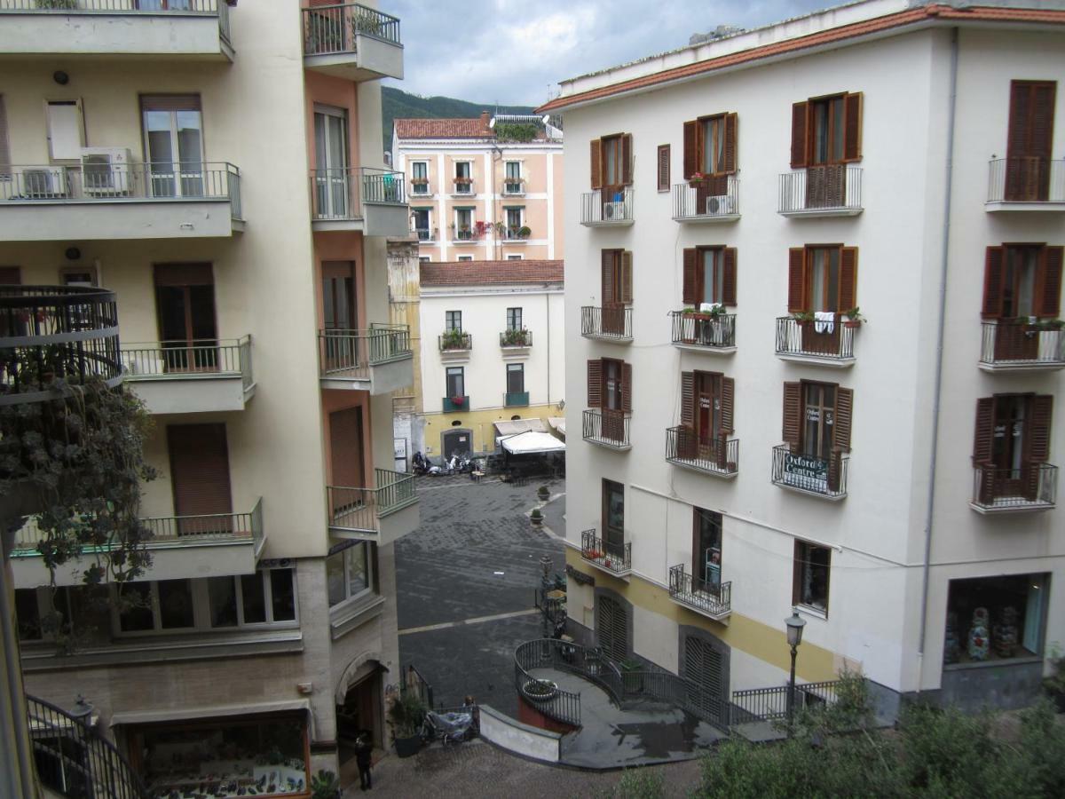 Appartamento Velia Salerno Exteriér fotografie